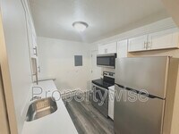 Building Photo - 1054 W 1520 N