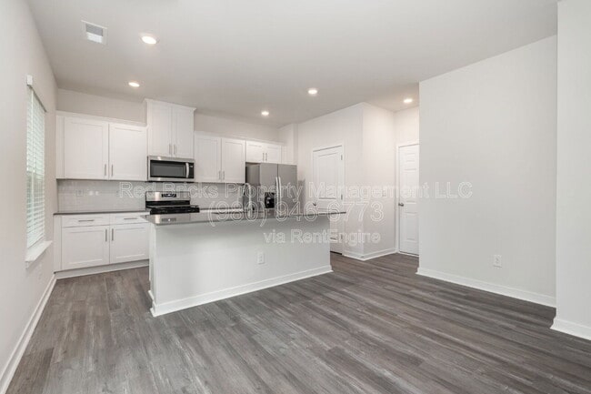 Building Photo - 5250 Reedy Rdg Rd