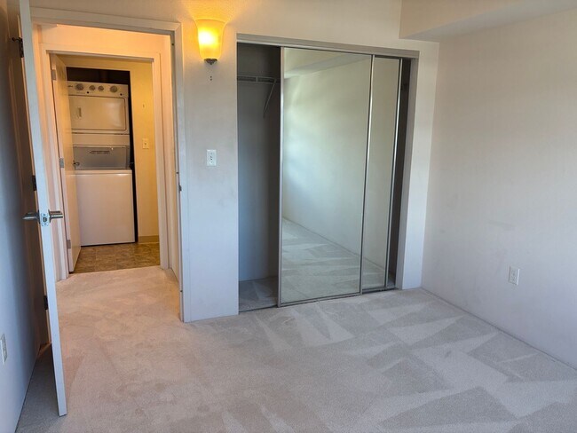 Building Photo - 801 South St