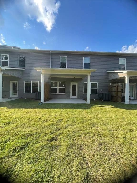 Building Photo - 1416 Fern Ridge Ln