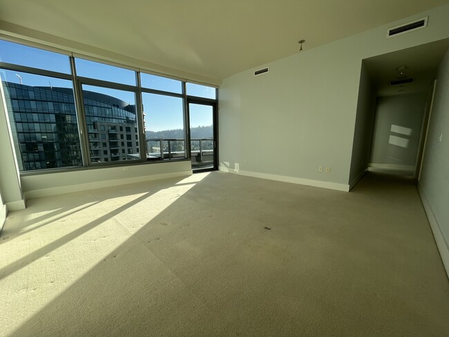 master bedroom 2 - 3601 S River Pky