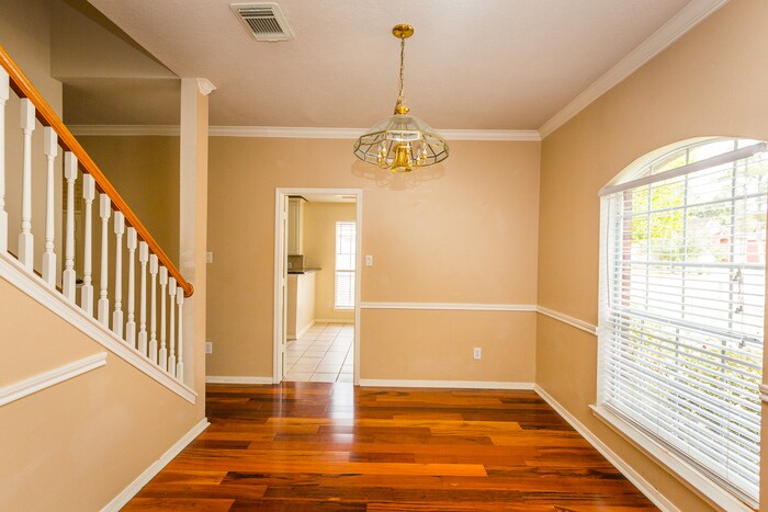 Building Photo - 15535 Downford Dr