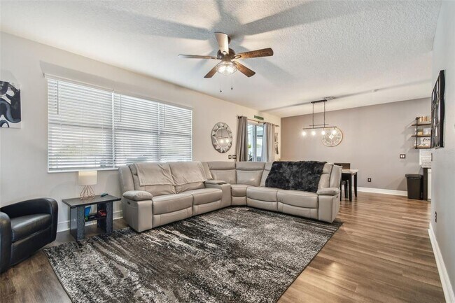 Building Photo - 8148 Artisan Cir