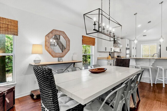 Building Photo - 4639 Paradise Isles