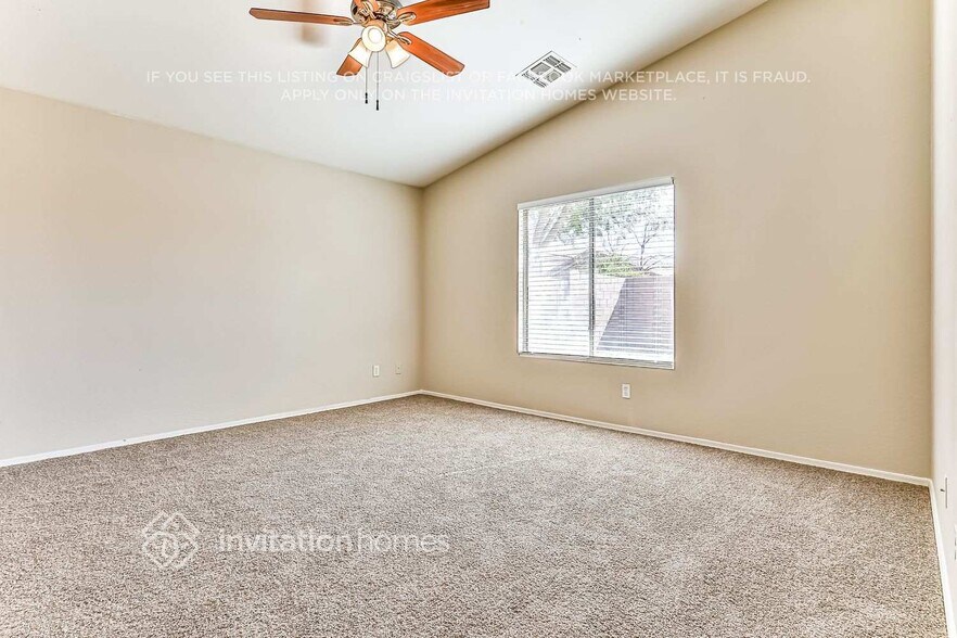 Building Photo - 11025 E Abilene Ave