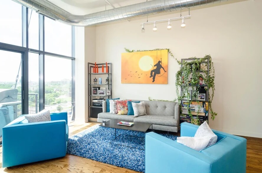 Building Photo - 1224 W Van Buren St