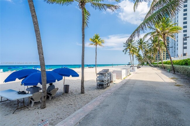 Building Photo - 2201 S Ocean Dr