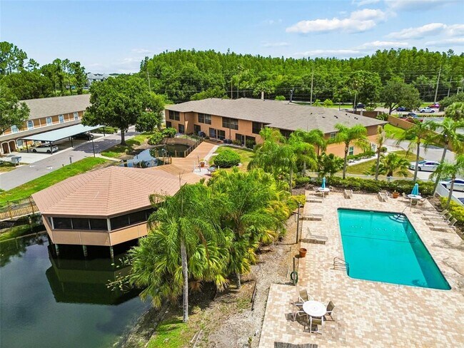 Building Photo - 14635 Par Club Cir