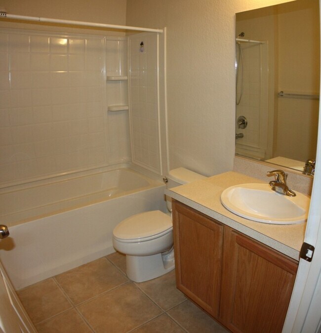 Building Photo - 4240 SW 53rd Terrace