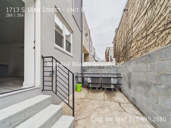 Building Photo - 1713 S 18th St