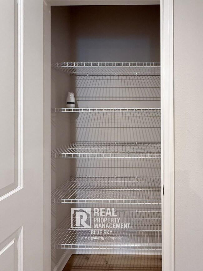 Building Photo - 4156 Cloud Hopper Wy