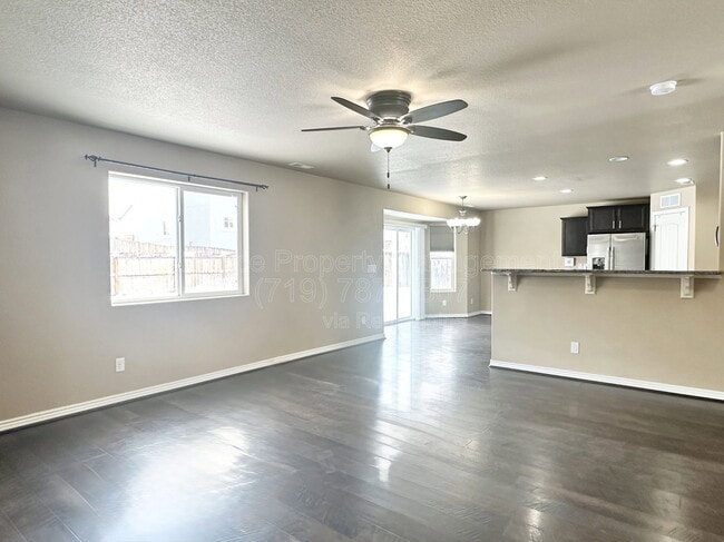 Building Photo - 9532 Bryce Canyon Dr