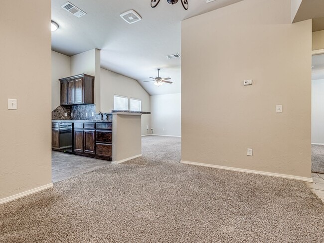 Building Photo - Newly Updated Home + Edmond + 3 bedrooms + Edmond Schools