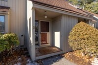 Building Photo - 2 Rockingham Ct