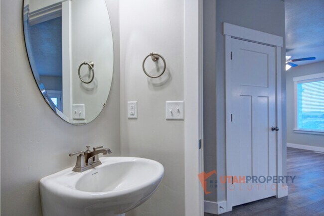 Building Photo - 14847 Garrison Ln