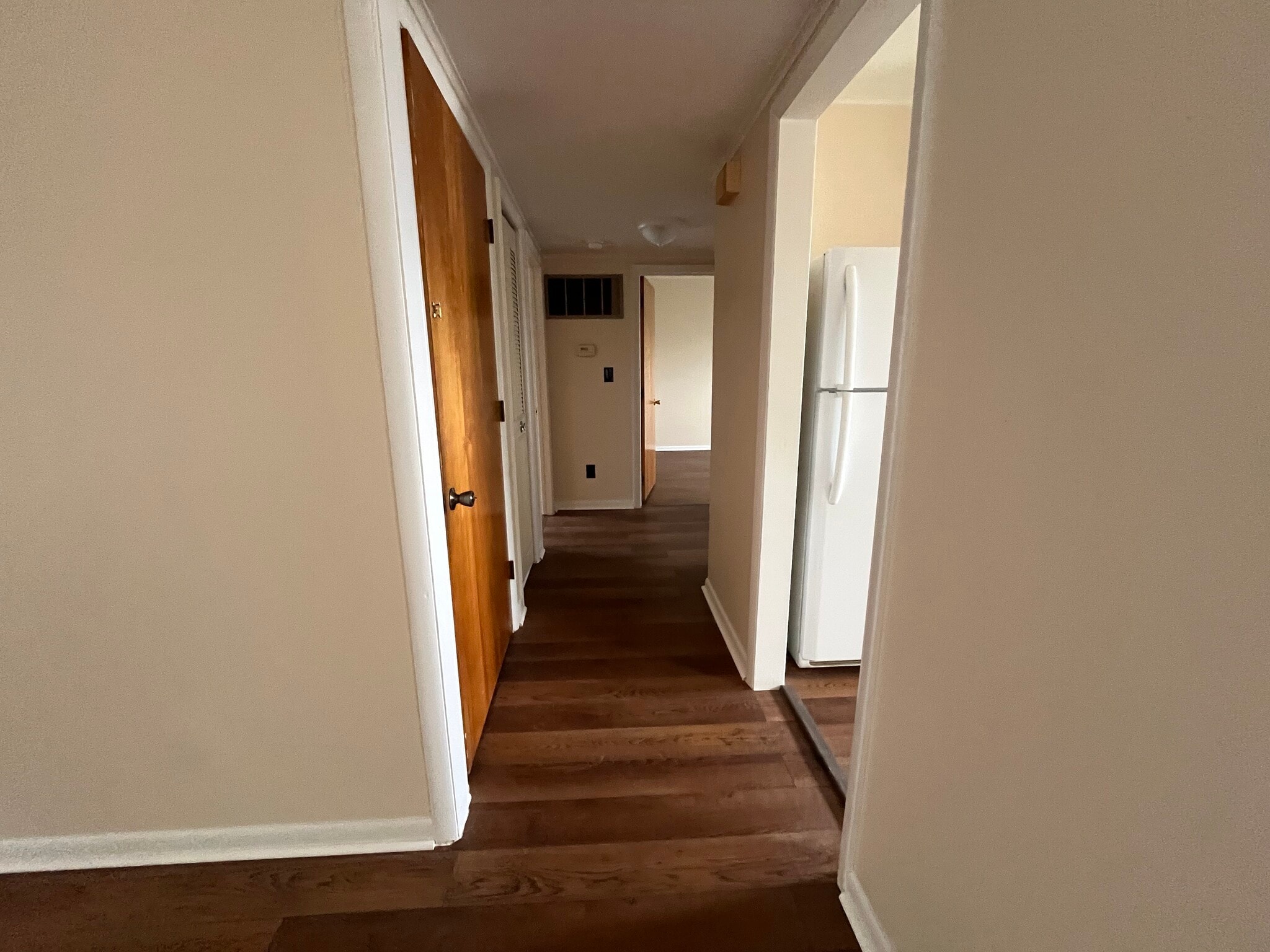 Hallway - 537 S Wayne St