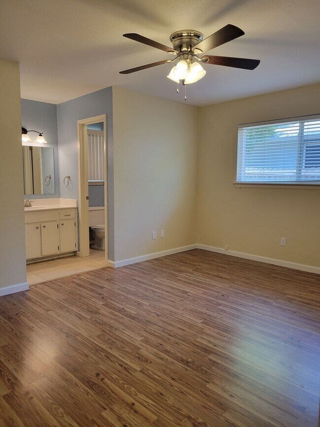 Building Photo - 3BD/2BA Home close to shopping and Ft. Hood in Harker Heights!