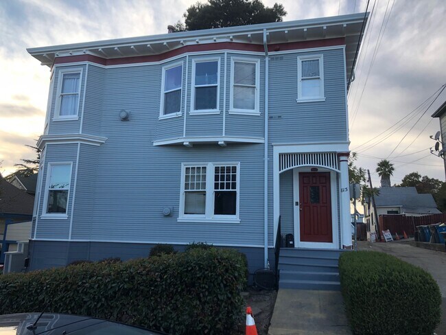 Building Photo - 815 Napa St