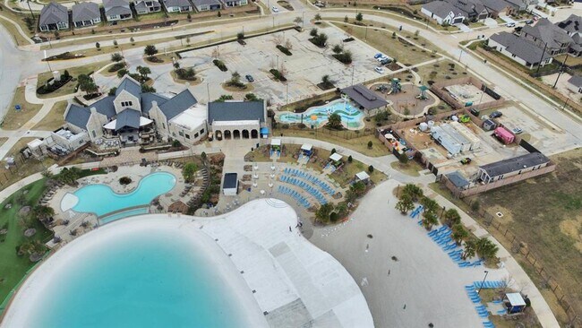 Building Photo - 11807 Kinlough Dr