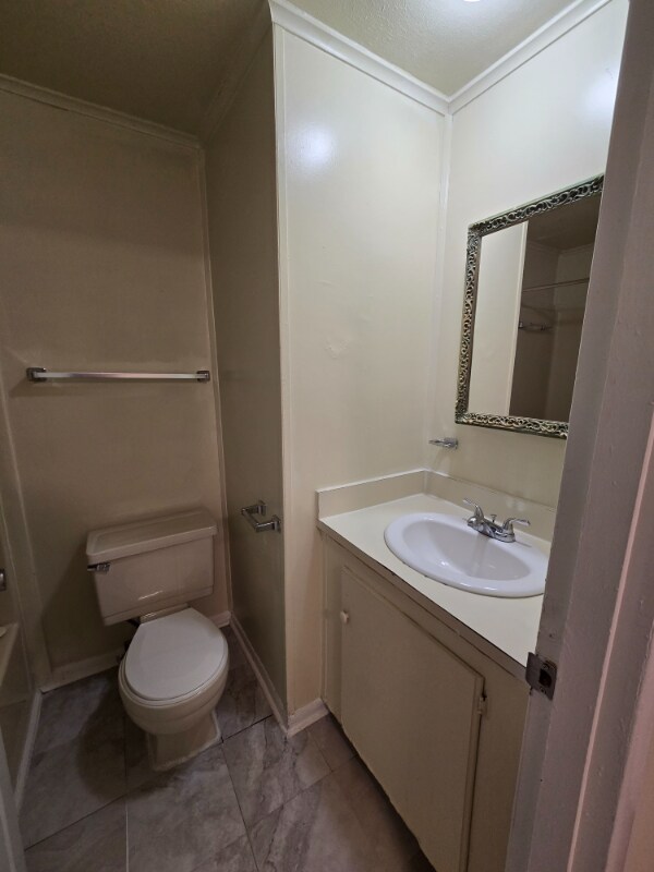 Building Photo - 3925 Keswick Pl