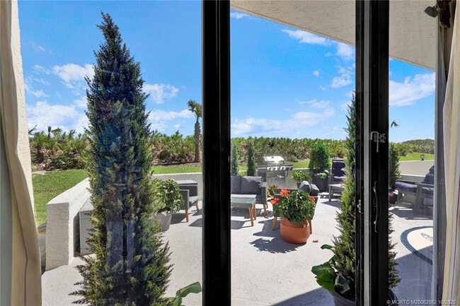 Building Photo - 10680 S Ocean Dr