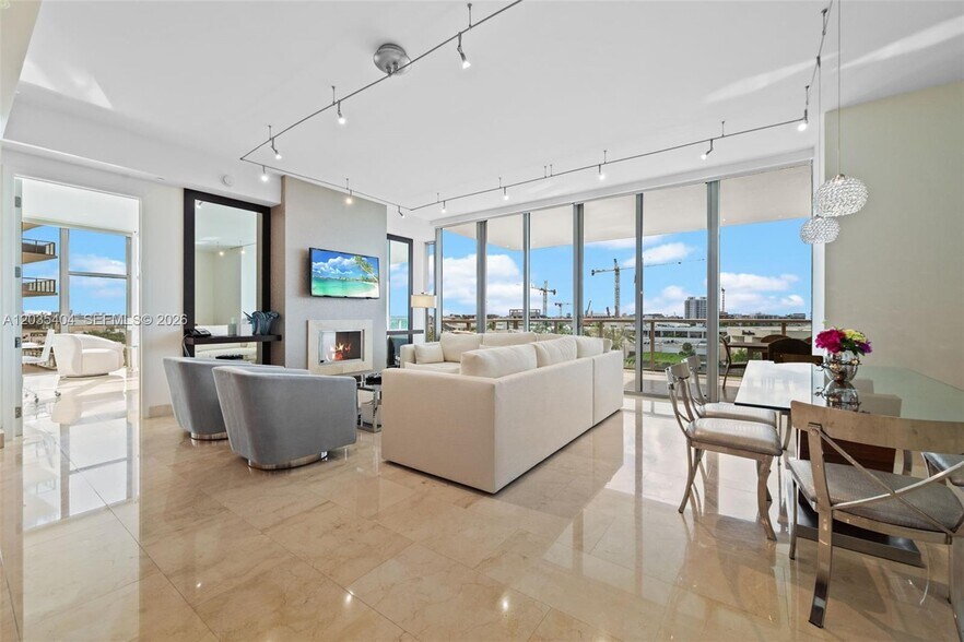 Building Photo - 9705 Collins Ave