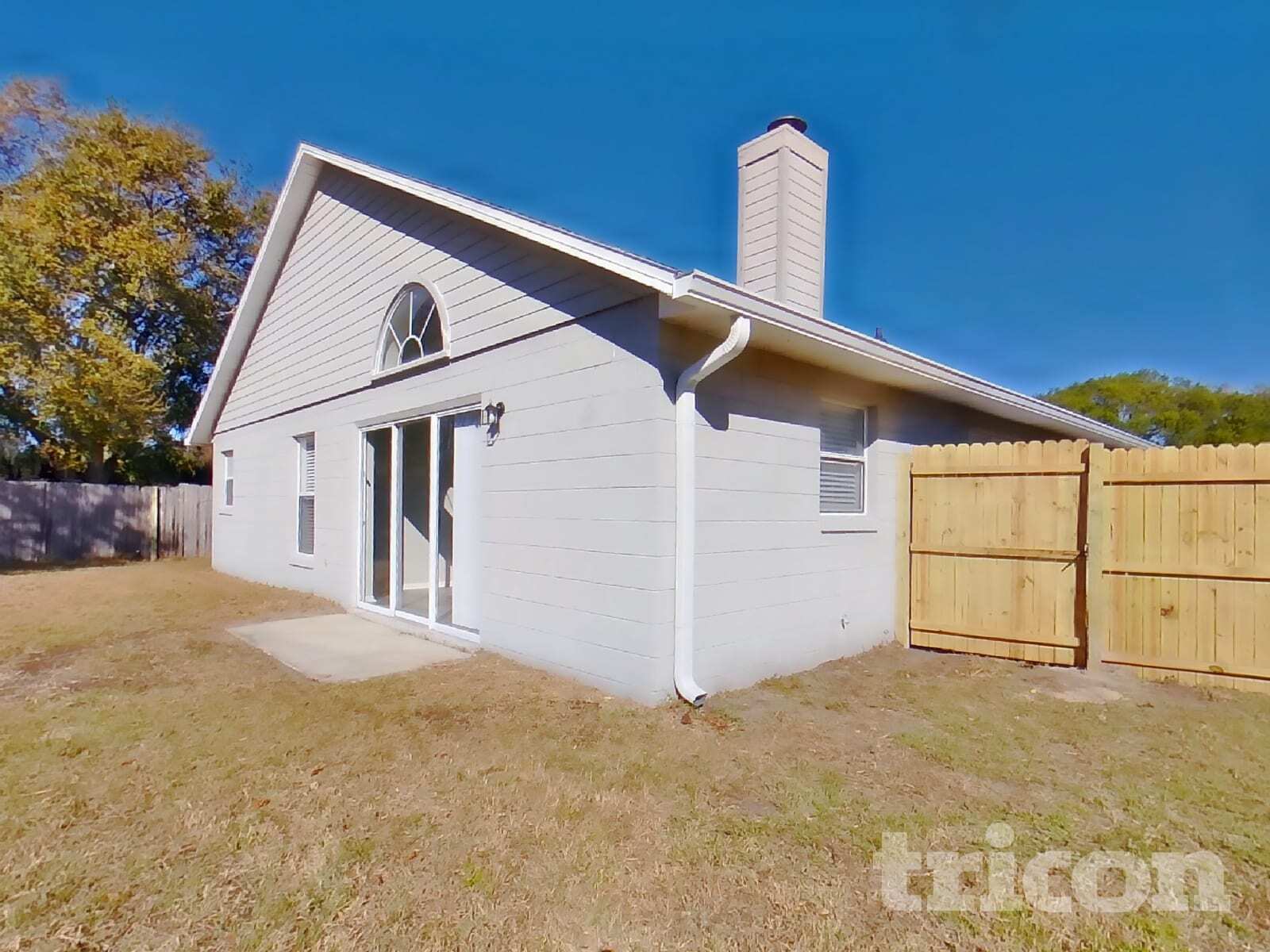 Building Photo - 1998 Grasmere Dr