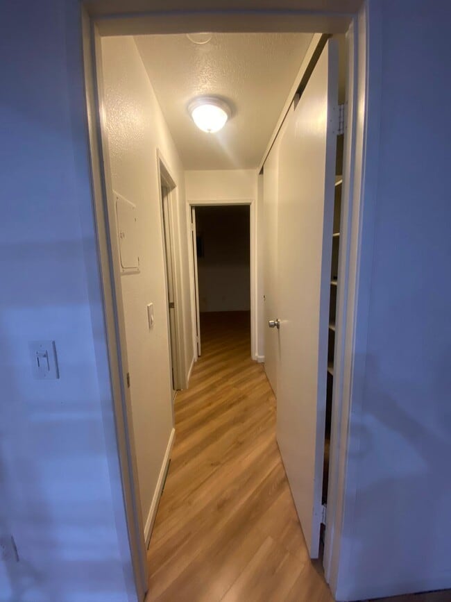 Building Photo - 9785 Mesa Springs Way