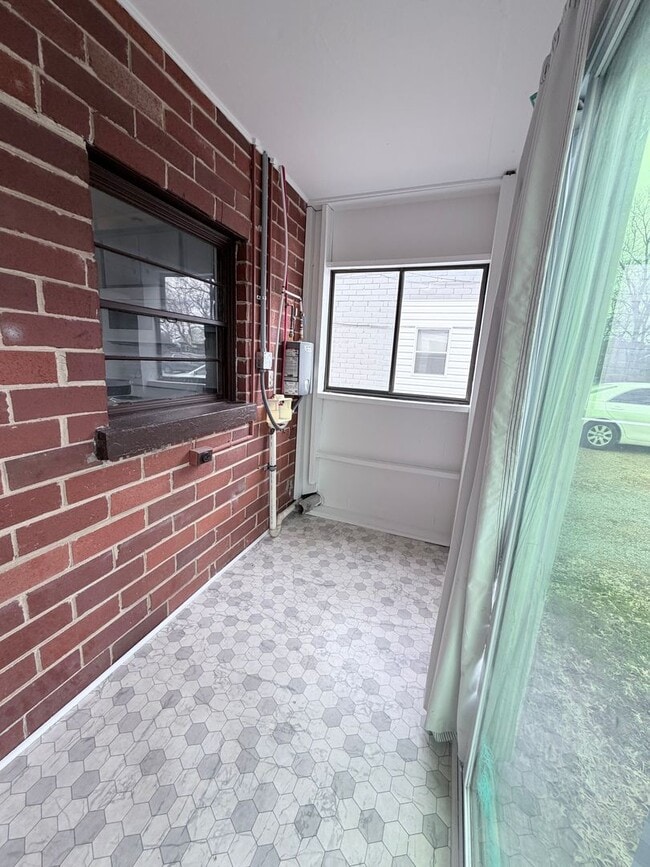 Building Photo - Now Available – Updated 2 Bedroom Apartment in Cullman!