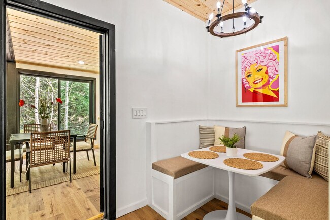 Building Photo - 152 Baxter Rd