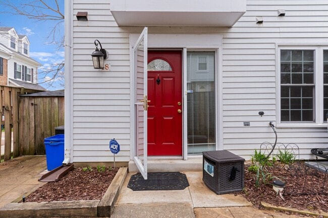 Building Photo - 48 Avonshire Ct