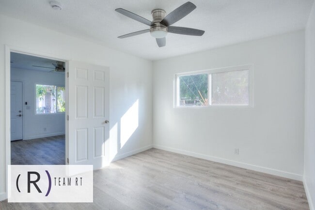 Building Photo - Adorable Newly Remodeled 1 Bed 1 Bathroom ...