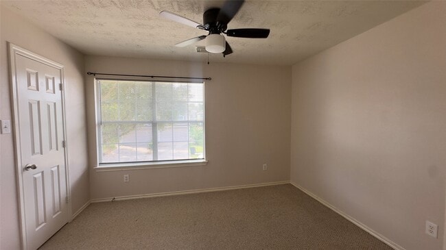 Building Photo - 25235 Boulder Bend Ln