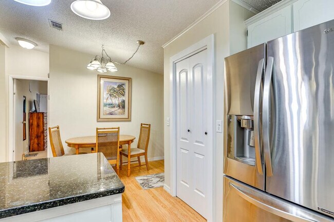 Building Photo - 4149 Via Aragon