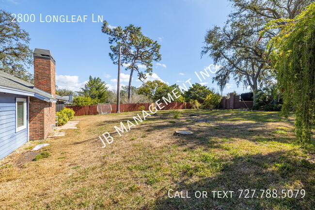 Building Photo - 3b/2b home in Palm Harbor!