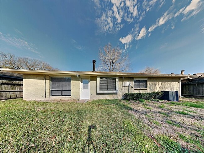 Building Photo - 24031 Griffin House Ln