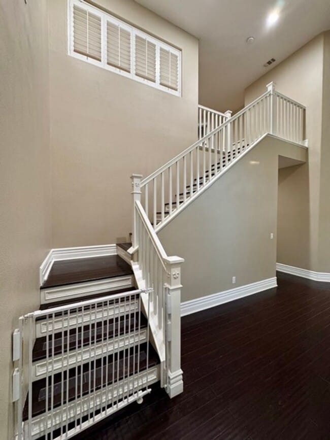 Building Photo - Beautiful 4 Bedroom Murrieta Home with Sol...