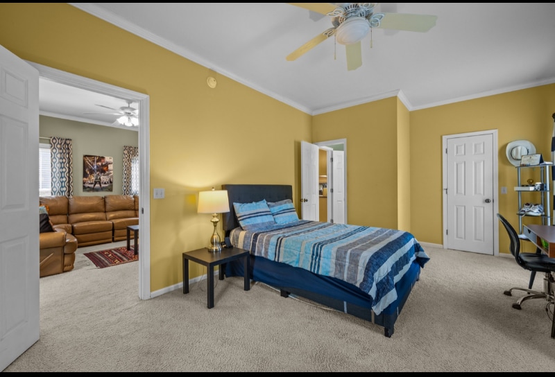 Building Photo - 42 Surrey Run