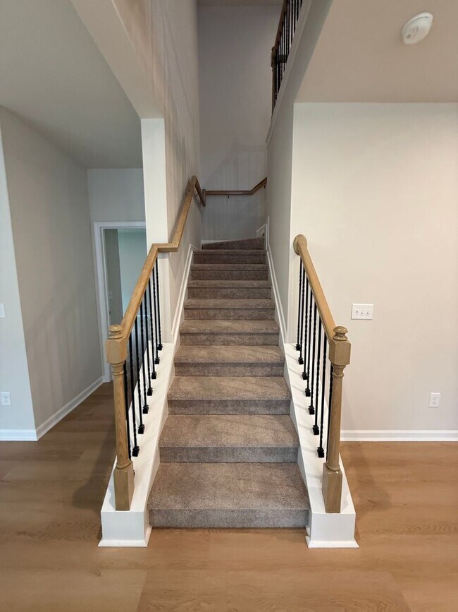 Building Photo - 3099 Blenheim Ct