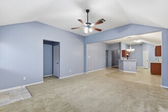 Building Photo - 16763 N Blue Jay Dr