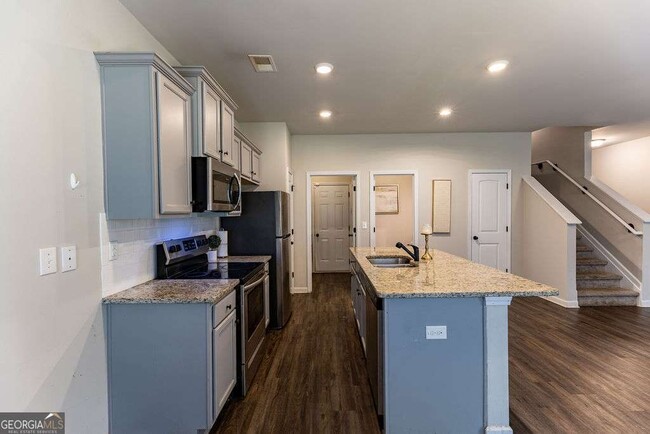 Building Photo - 1028 Mcconaughy Ct