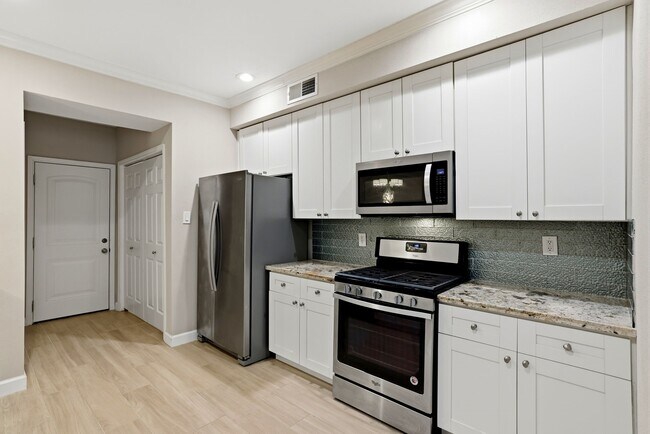 Building Photo - 12625 Memorial Dr