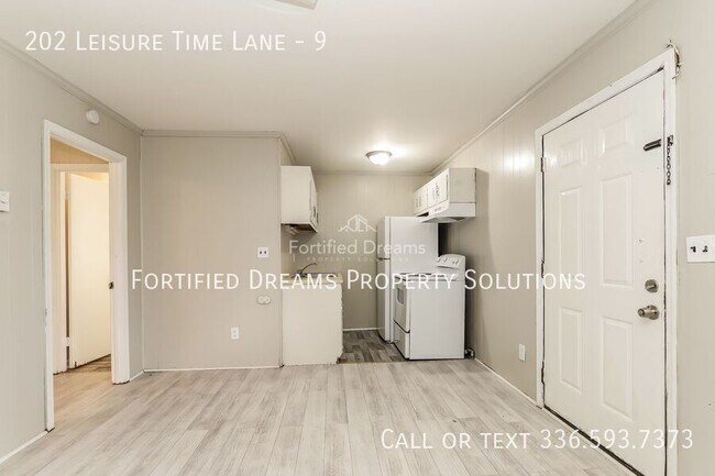 Building Photo - 202 Leisure Time Ln