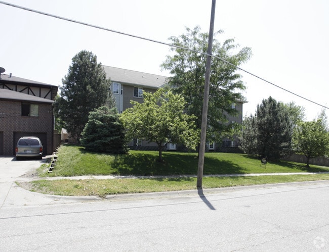 Building Photo - 4523 Prescott Ave