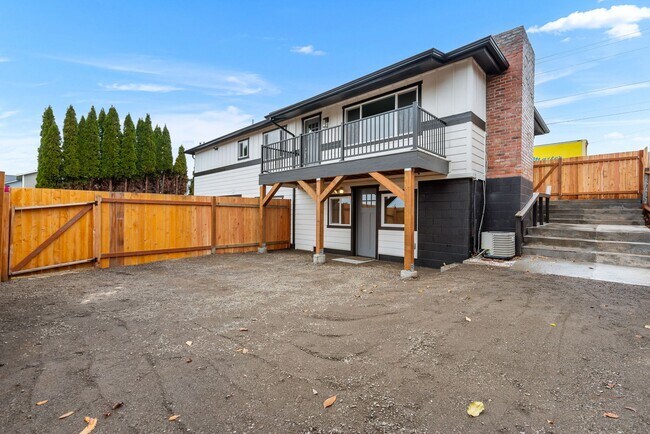 Primary Photo - 460 N James Ave