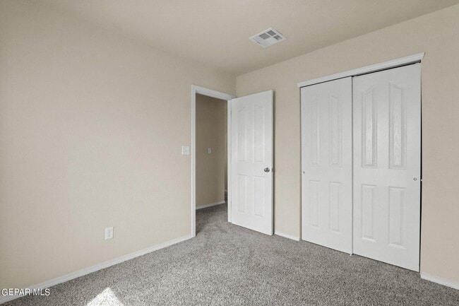 Building Photo - 2240 Decamp Point Pl