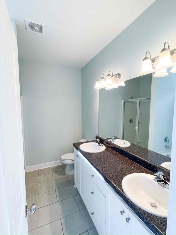 Building Photo - 278 Bridgewater Ln