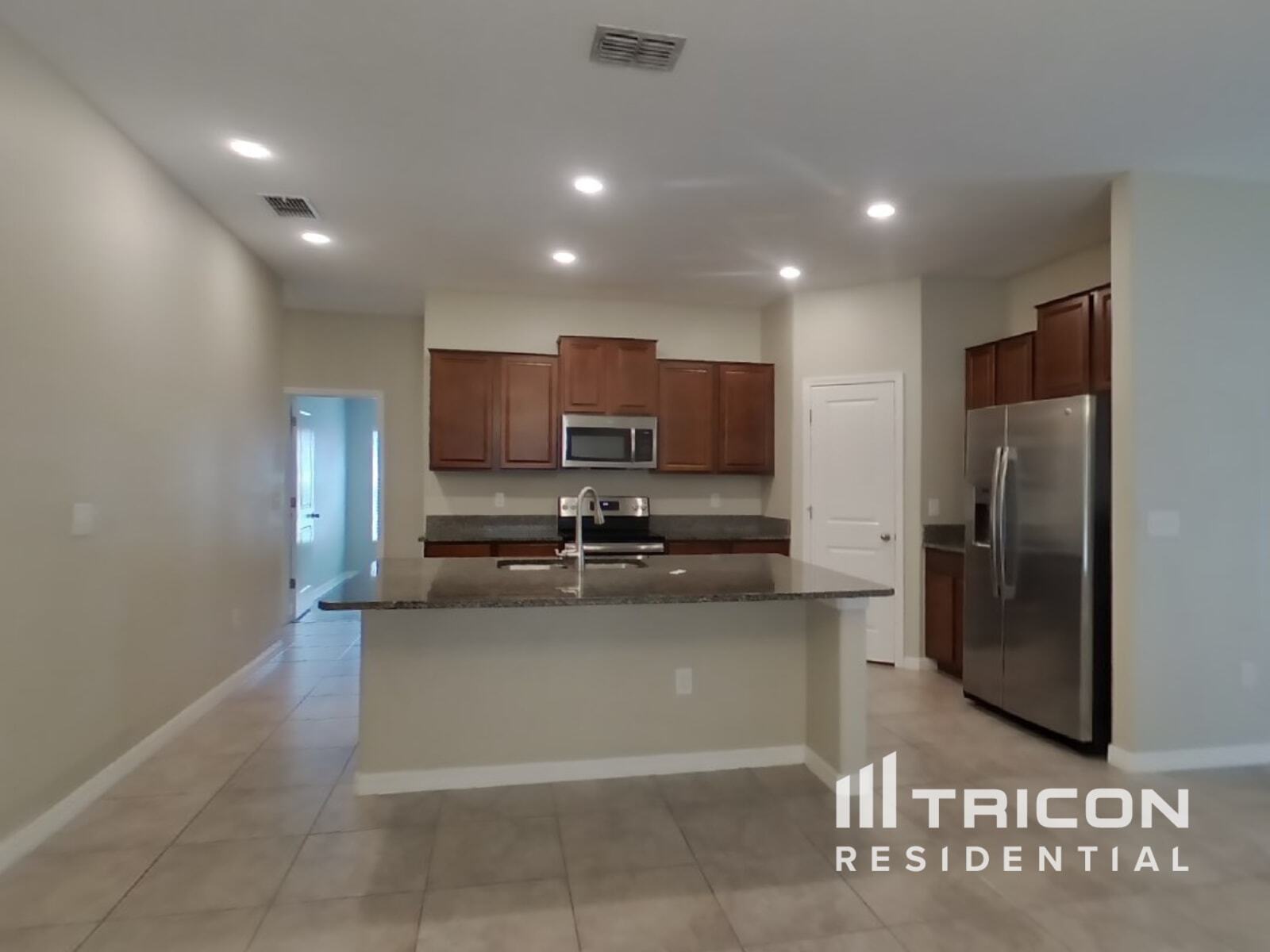 Building Photo - 10242 Strawberry Tetra Dr