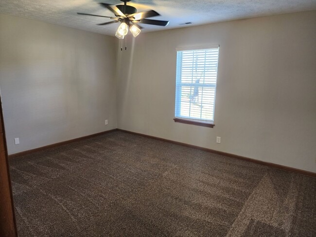 Building Photo - Spacious 2-Bed, 2-Bath Duplex with Attache...