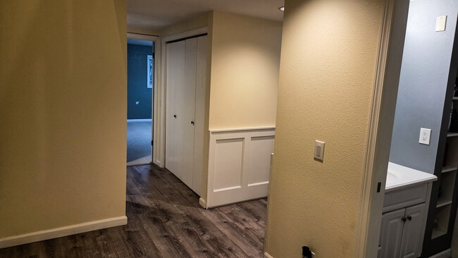 Building Photo - 11734 82nd Ave NE